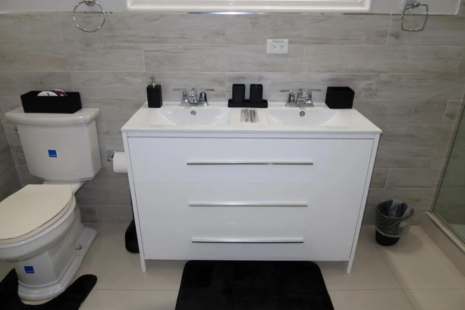 The Haven - Hypermodern Luxury Condo Kingston Appartamento